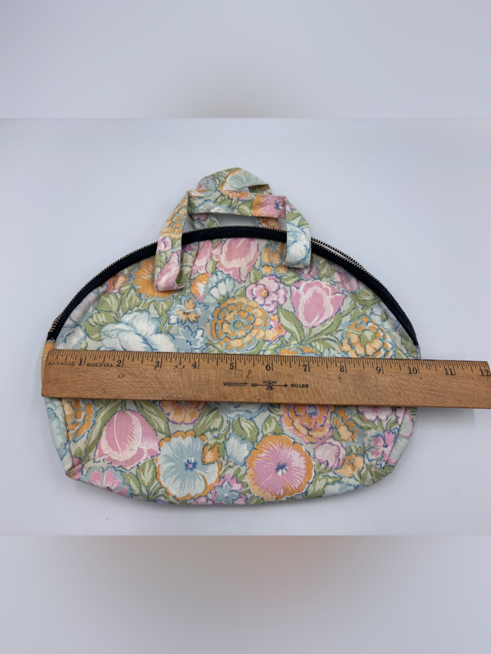 Floral Cosmetics Case - Picture 4 of 4